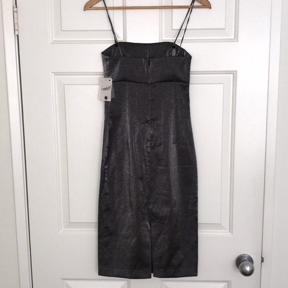 Perfect for Holiday Season Guess dress🎄 - Picture 4 of 4